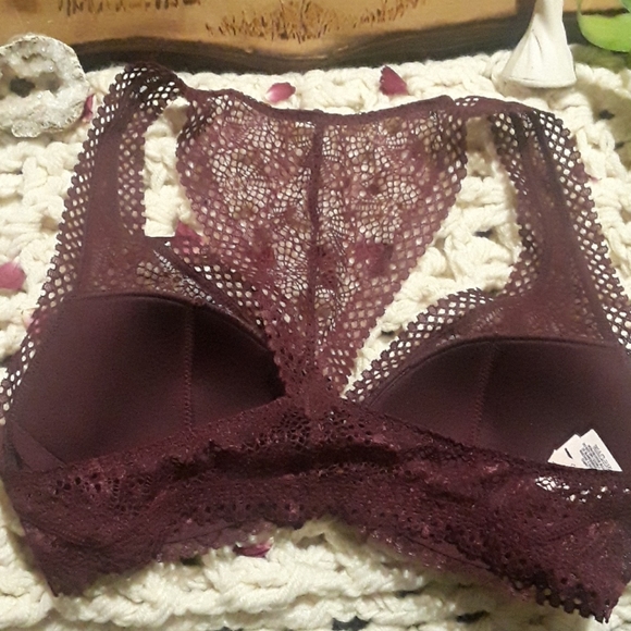 🆕️NWT Victoria's Secret Padded Racerback Bralette - Picture 5 of 8